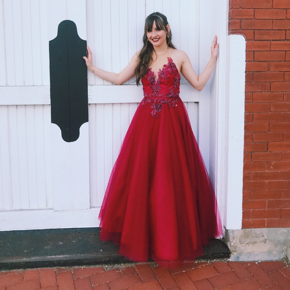 Prom dress (red)